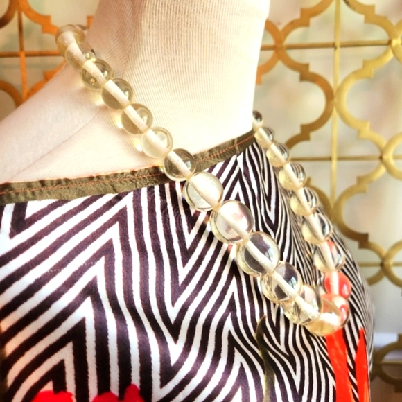 Chunky Acrylic Statement Necklace w/Screw Clasp - Rounds - Picture 3 of 15